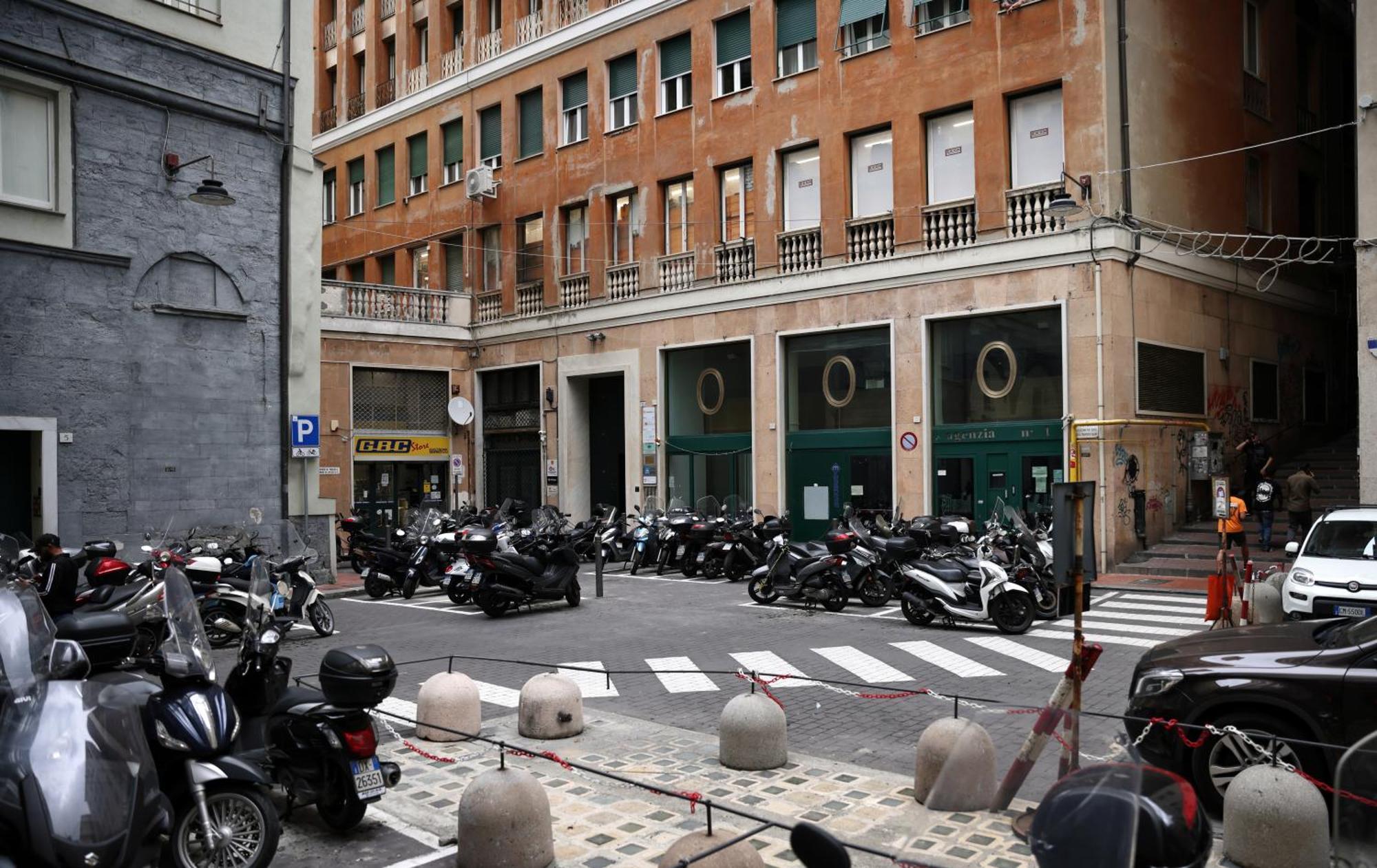 Nik Rooms Genua Exteriör bild