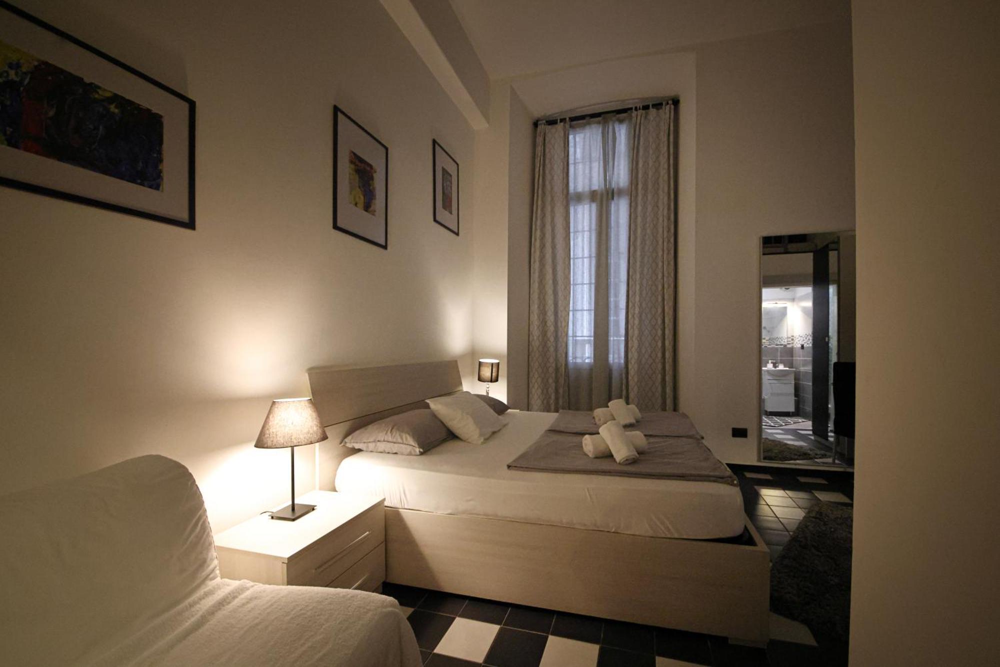 Nik Rooms Genua Exteriör bild
