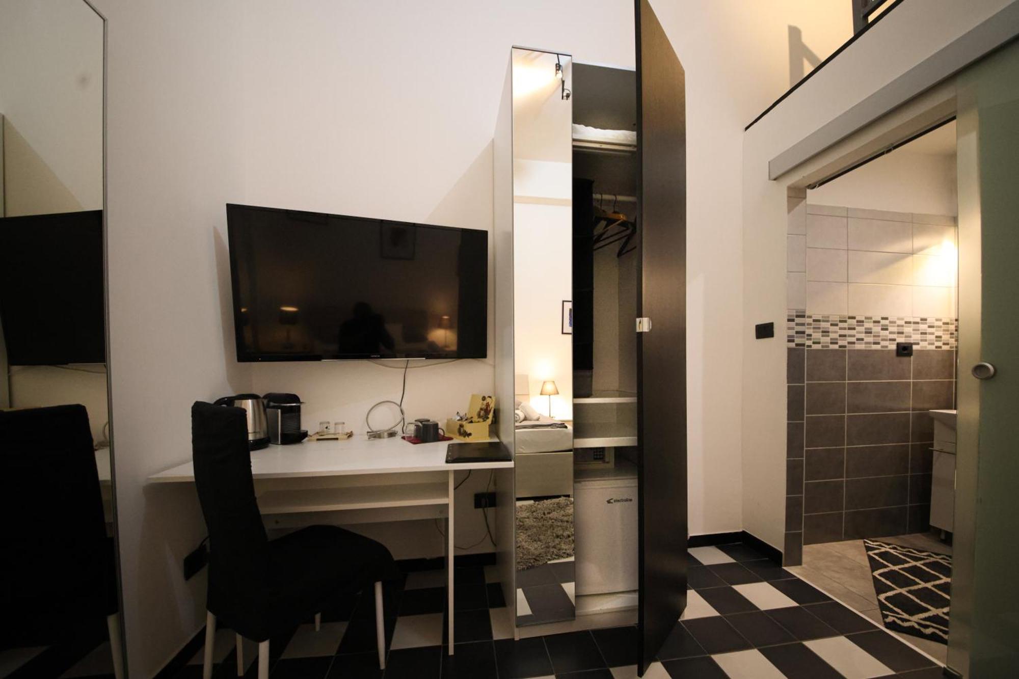Nik Rooms Genua Exteriör bild