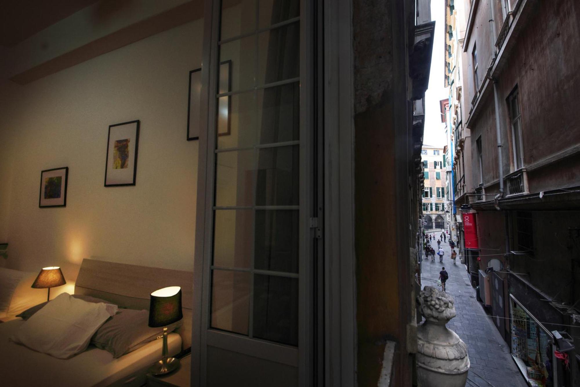 Nik Rooms Genua Exteriör bild