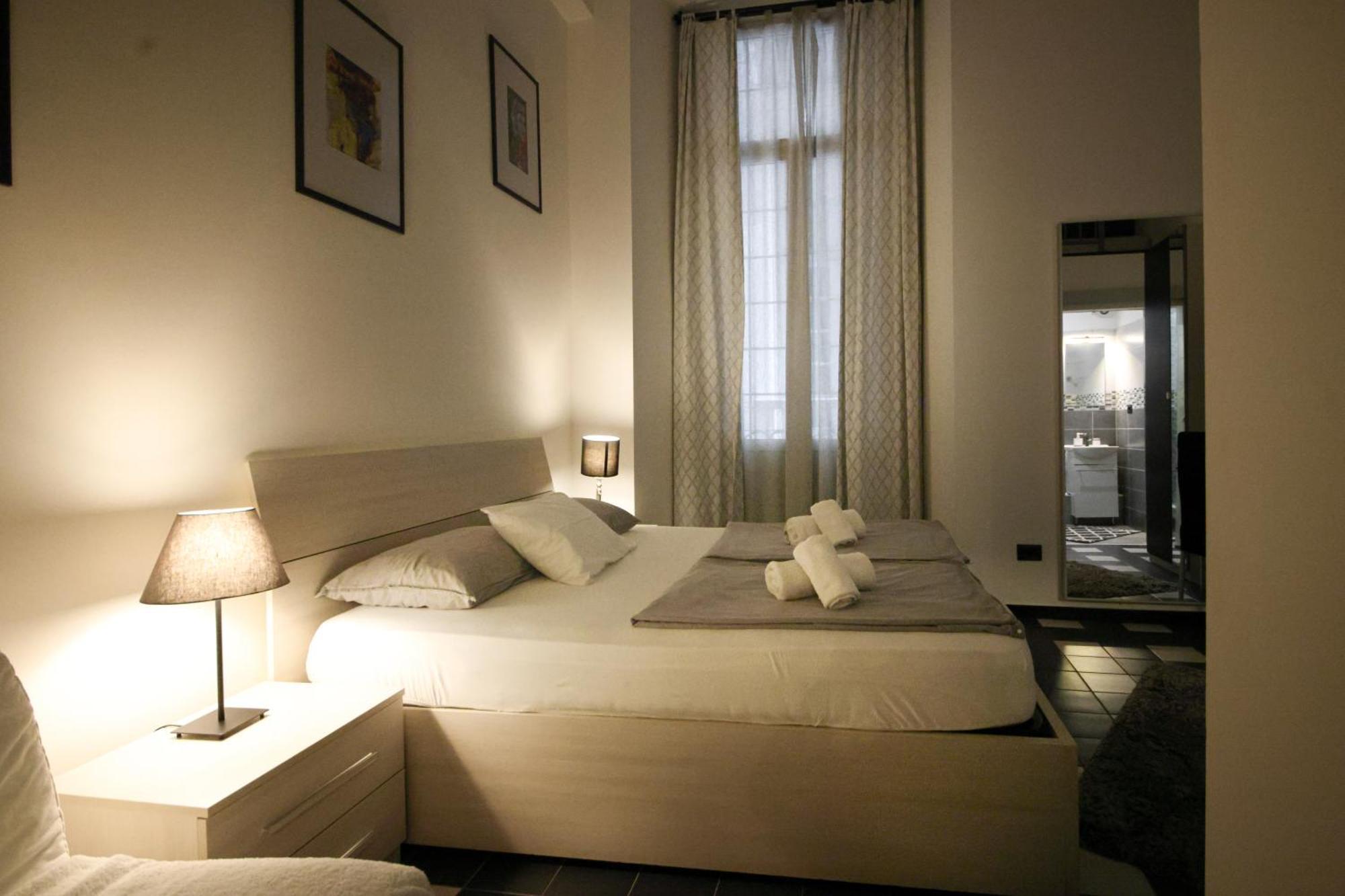 Nik Rooms Genua Exteriör bild