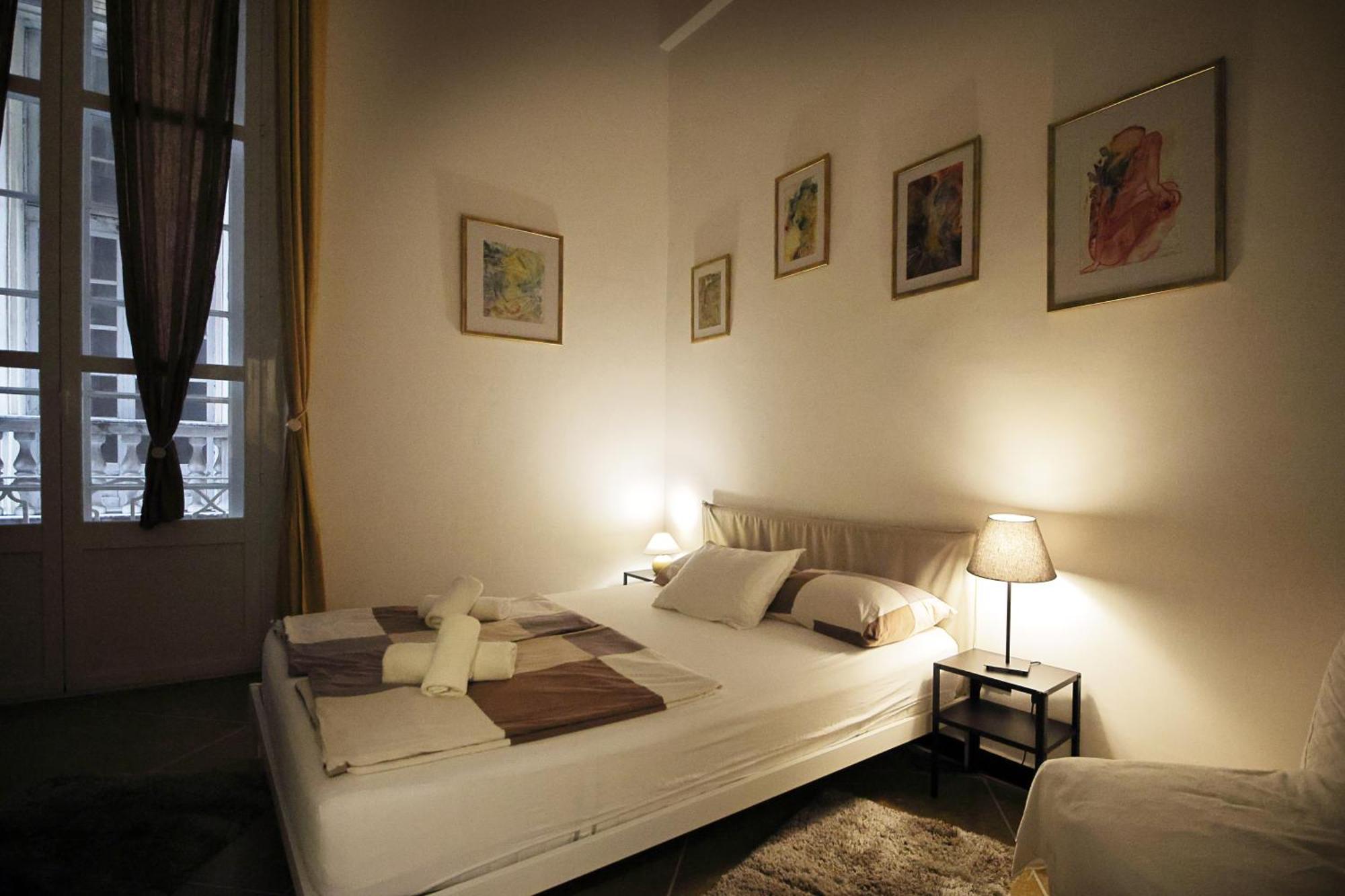 Nik Rooms Genua Exteriör bild